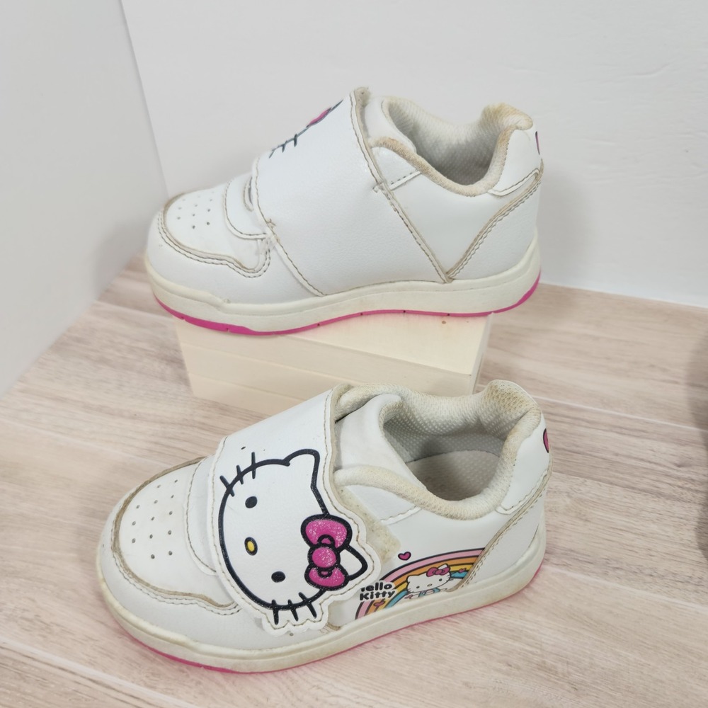 Hello Kitty Toddler Girls Slip-on‎ Sneakers Size 8 White/Pink W/ Rainbow